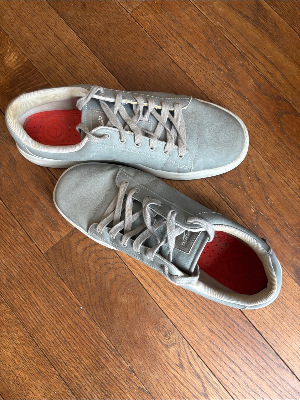 Speedo Men's Light Gray Sneakers with Red Insole